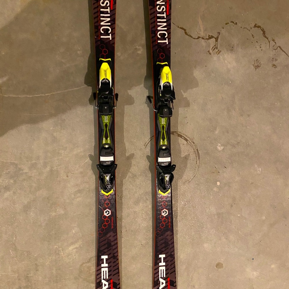 Head natural instinct skis